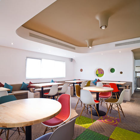 Phill by Nuca Studio