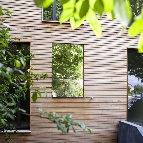 Eco-Sustainable House by Djuric Tardio Architectes Eco-Sustainable House by Djuric Tardio Architectes
