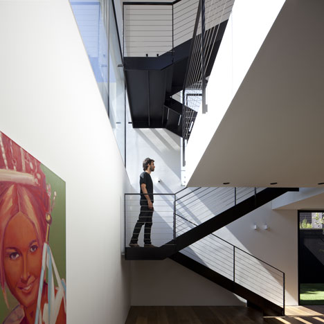 Box? Object? House! by Pitsou Kedem Box? Object? House! by Pitsou Kedem