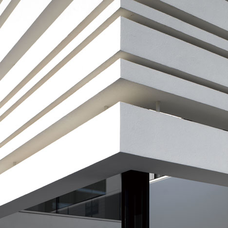 Box? Object? House! by Pitsou Kedem Box? Object? House! by Pitsou Kedem
