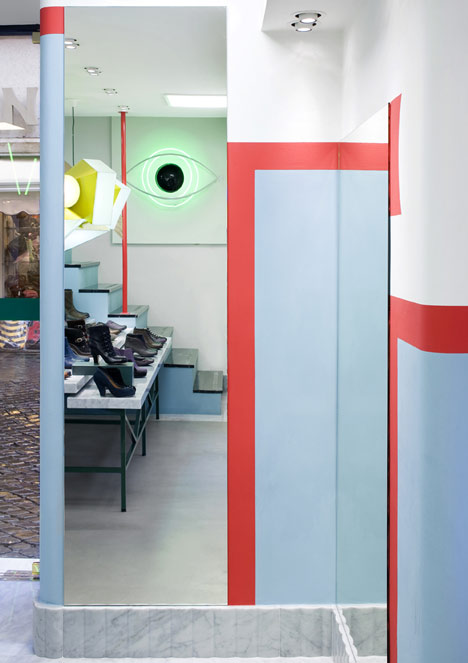 Camper store in Rome by Doshi Levien Camper store in Rome by Doshi Levien