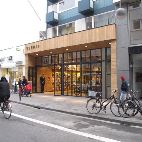 Esprit Lighthouse store by Reich und Wamser
