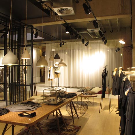 Esprit Lighthouse store by Reich und Wamser