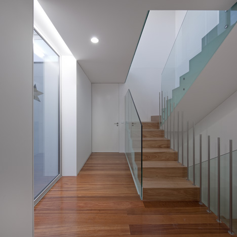Frei Sebastião House by Arsónio Fernandez