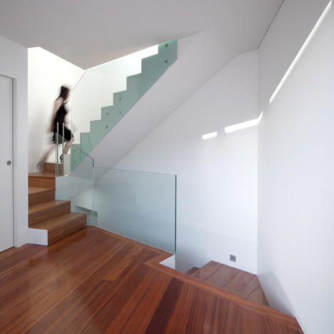 Frei Sebastião House by Arsónio Fernandez