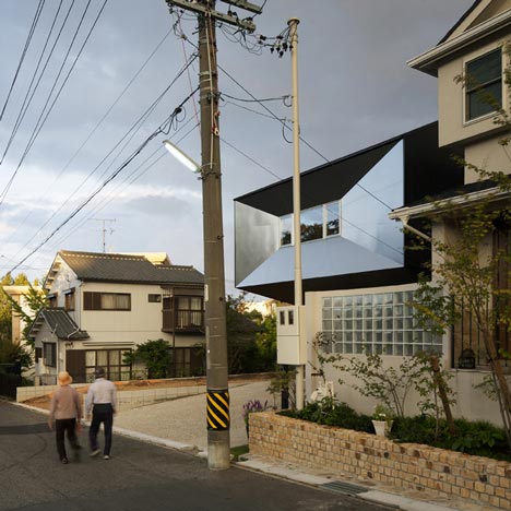 Hansha Reflection House by Studio SKLIM