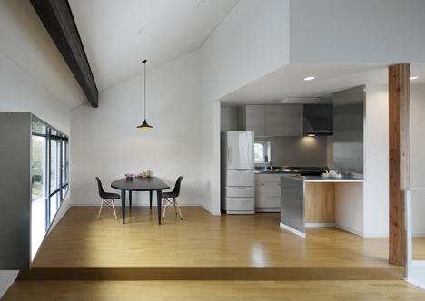 Hansha Reflection House by Studio SKLIM