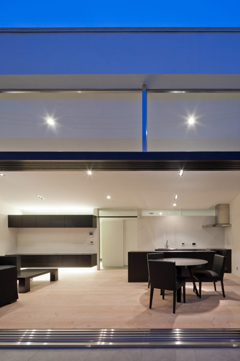 MUR by Apollo Architects and Associates