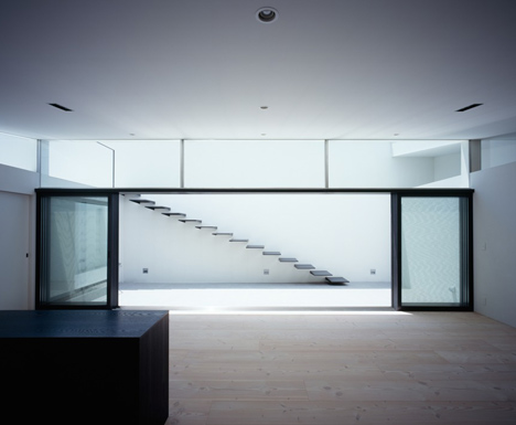 MUR by Apollo Architects and Associates