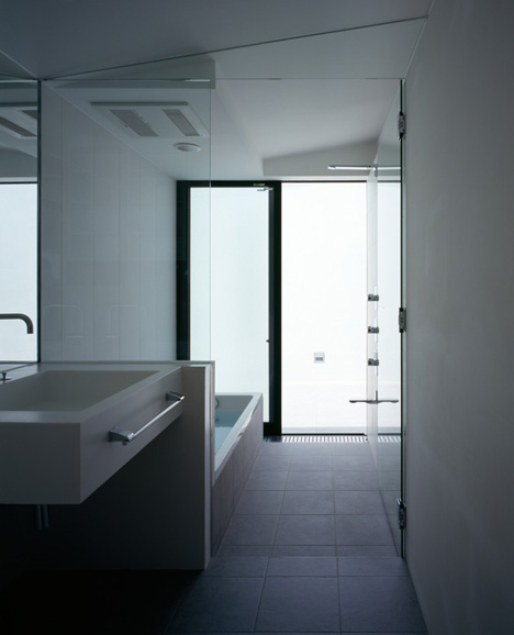 MUR by Apollo Architects and Associates