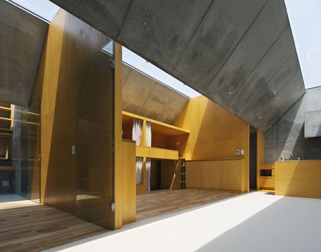 Outside In by Takeshi Hosaka