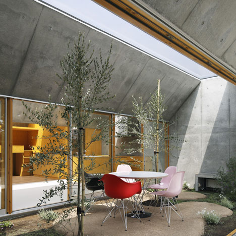 Outside In by Takeshi Hosaka