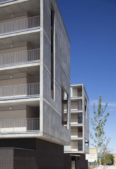 Protected Collective Houses in Toledo by TASH Protected Collective Houses in Toledo by TASH