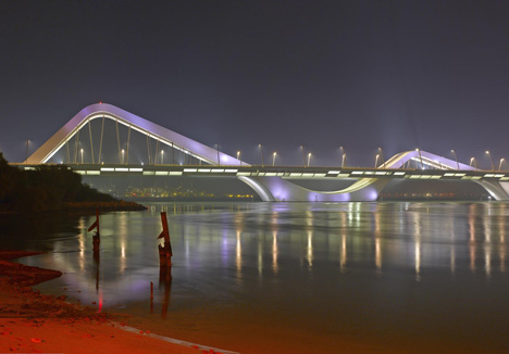 Sheikh Zayed Bridge by Zaha Hadid Architects Sheikh Zayed Bridge by Zaha Hadid Architects