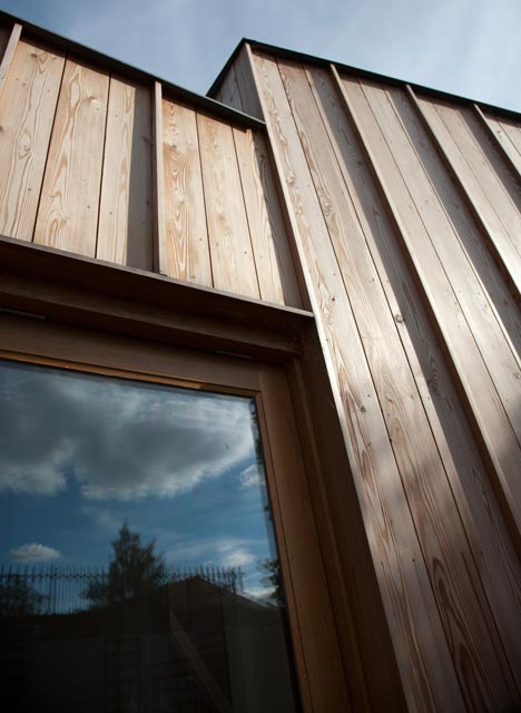 Timber Fin House in Walthamstow by Neil Dusheiko Architect