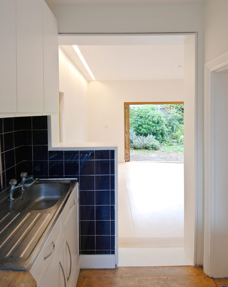 Timber Fin House in Walthamstow by Neil Dusheiko Architect