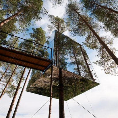 Mirrorcube tree house now for sale