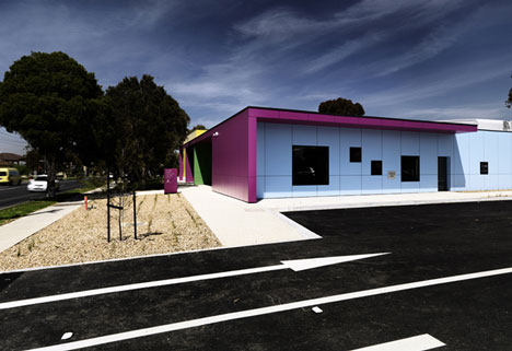 Avondale Heights Library & Learning Centre by H2o Architects
