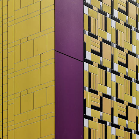 Avondale Heights Library & Learning Centre by H2o Architects