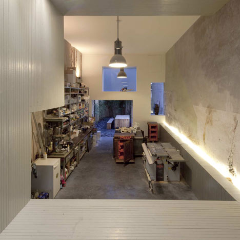 Black Pearl by Studio Rolf.fr with Zecc Architecten Black Pearl by Studio Rolf.fr with Zecc Architecten