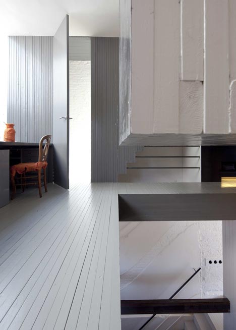 Black Pearl by Studio Rolf.fr with Zecc Architecten Black Pearl by Studio Rolf.fr with Zecc Architecten