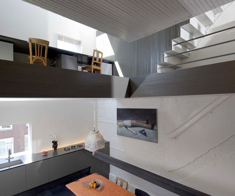 Black Pearl by Studio Rolf.fr with Zecc Architecten Black Pearl by Studio Rolf.fr with Zecc Architecten