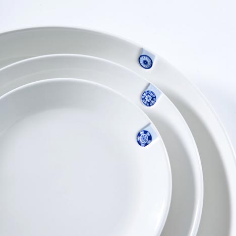 Blue D1653 by Arian Brekveld, Chris Koens and Damian O'Sullivan for Royal Delft