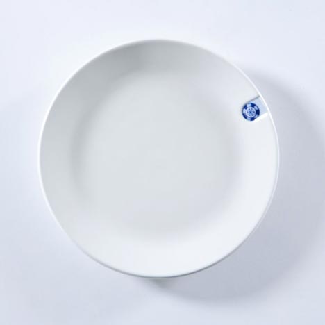 Blue D1653 by Arian Brekveld, Chris Koens and Damian O'Sullivan for Royal Delft