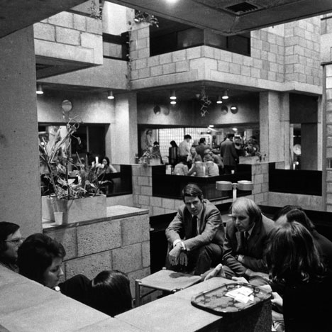 Centraal Beheer Apeldoorn (1968-72)