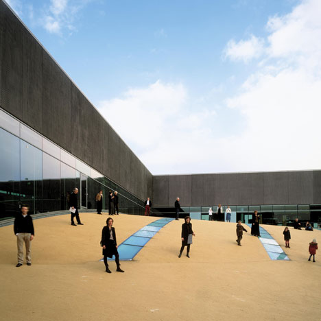 Coda Shelter for Culture (museum) Apeldoorn (2004-11)