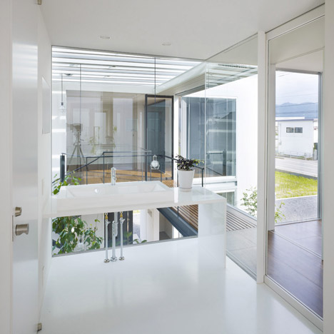 House in Masaki by Hayato Komatsu Architects House in Masaki by Hayato Komatsu Architects