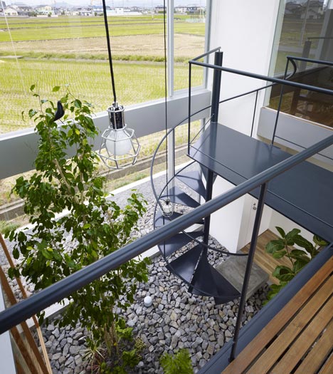 House in Masaki by Hayato Komatsu Architects House in Masaki by Hayato Komatsu Architects