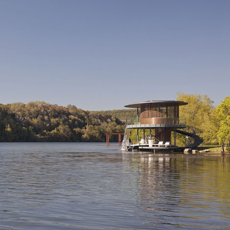 Shore Vista Boat Dock by Bercy Chen Studio