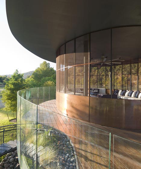 Shore Vista Boat Dock by Bercy Chen Studio