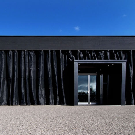 Dezeen_Artwood Showroom by LDA.iMdA Architects