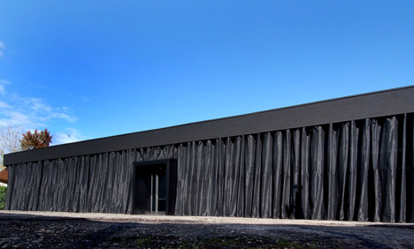 Dezeen_Artwood Showroom by LDA.iMdA Architects
