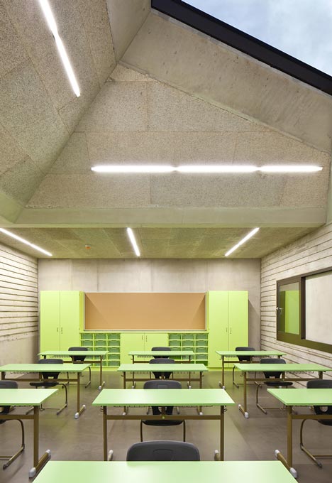 Hauptschule Rattenberg by Daniel Fügenschuh