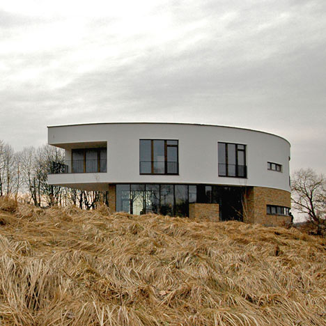 Single Family House in Kacergine by Gintaras Balcytis