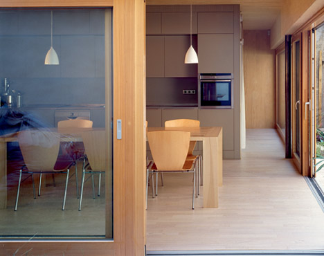 DI-VA house by Tectoniques DI-VA house by Tectoniques