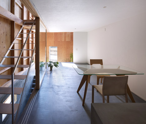 House in Seya by Suppose Design Office House in Seya by Suppose Design Office
