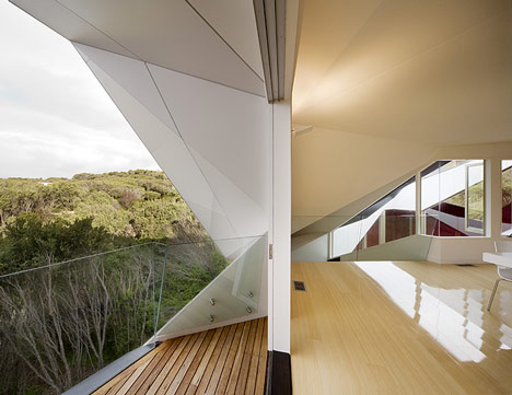 Klein Bottle House by McBride Charles Ryan Klein Bottle House by McBride Charles Ryan