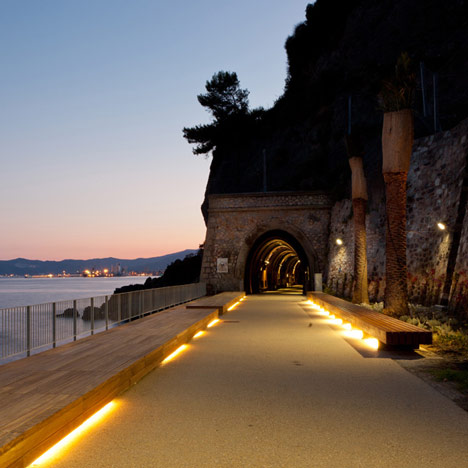 Public Promenade by 3S Studio Public Promenade by 3S Studio
