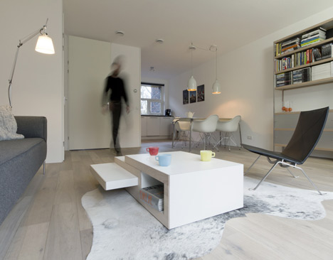 REK coffee table by Reinier de Jong