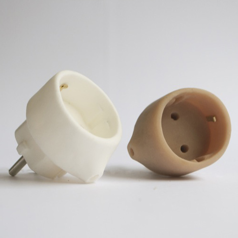 Sharing Plug by Dave Hakkens