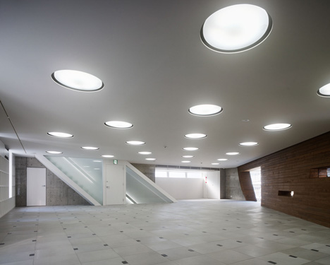 Sunwell Muse by Takato Tamagami and Be-Fun Sunwell Muse by Takato Tamagami and Be-Fun