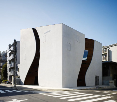 Sunwell Muse by Takato Tamagami and Be-Fun Sunwell Muse by Takato Tamagami and Be-Fun