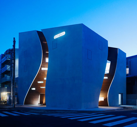 Sunwell Muse by Takato Tamagami and Be-Fun Sunwell Muse by Takato Tamagami and Be-Fun