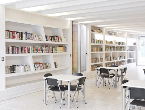 Taltal Public Library by Murua Valenzuela Architects