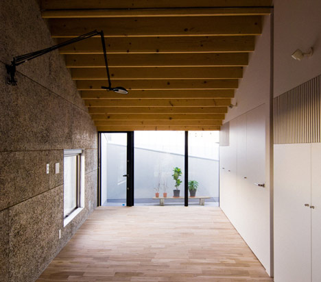 Veterinarian N House by Eureka and Atelier Chocolate Veterinarian N House by Eureka and Atelier Chocolate