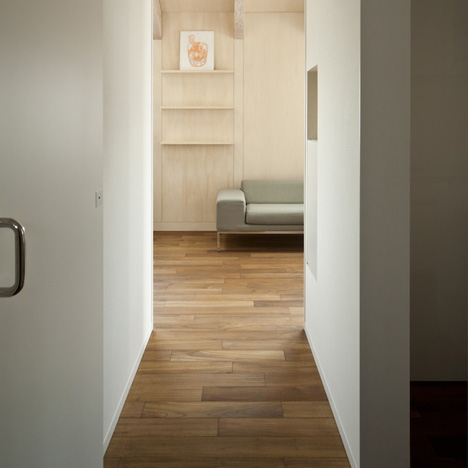 House in Saitozaki by Case-Real